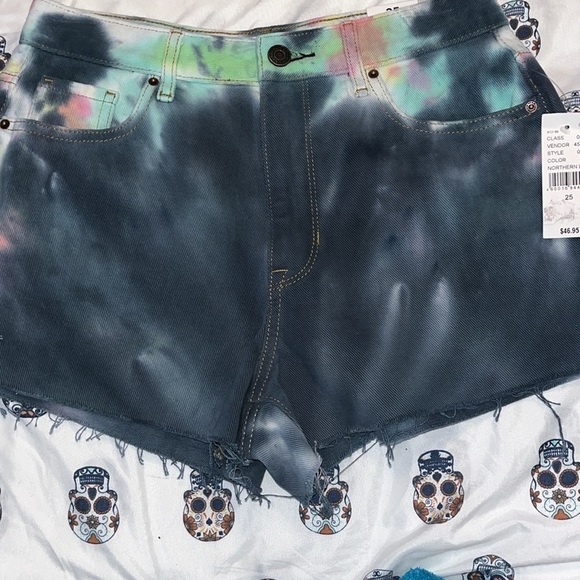 PacSun Women's High Rise Tie Dye Cut Off Jean Shorts
25 Frayed Hem - Picture 2 of 8